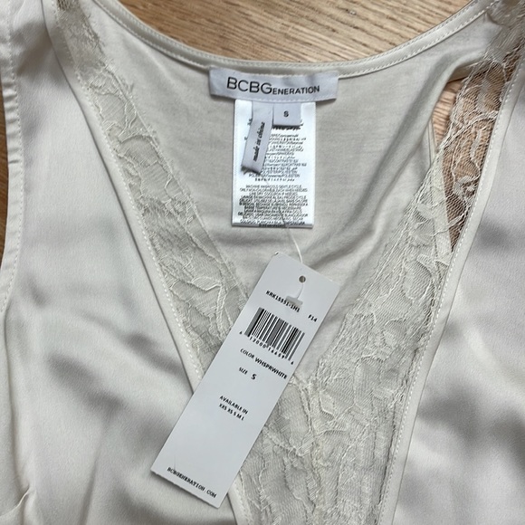 BCBGeneration size Small sleeveless top - Picture 4 of 5